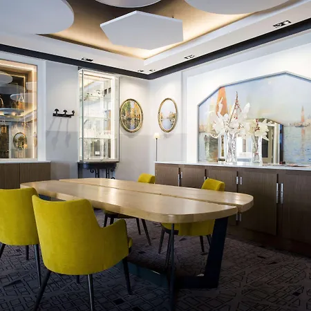 Mercure Cathedrale Otel 4*