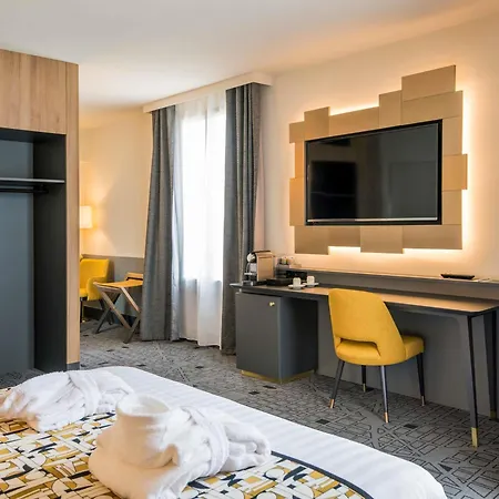 Mercure Cathedrale 로데즈