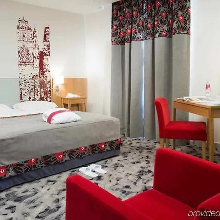Mercure Cathedrale 4* Ροντέζ