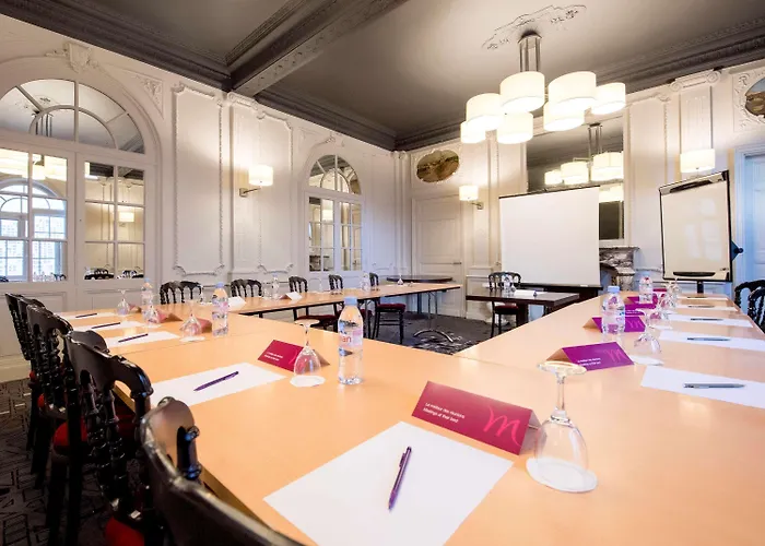 Mercure Cathédrale Hotel 4*