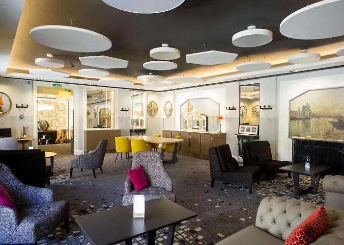 Mercure Cathédrale Hotel 4*