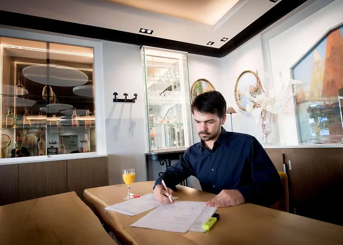 Mercure Cathédrale Hotel 4*