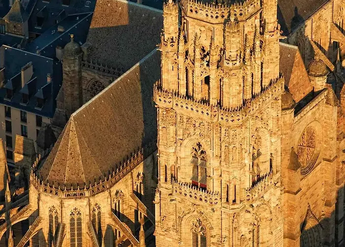 メルキュール ロデ カテドラル 4*