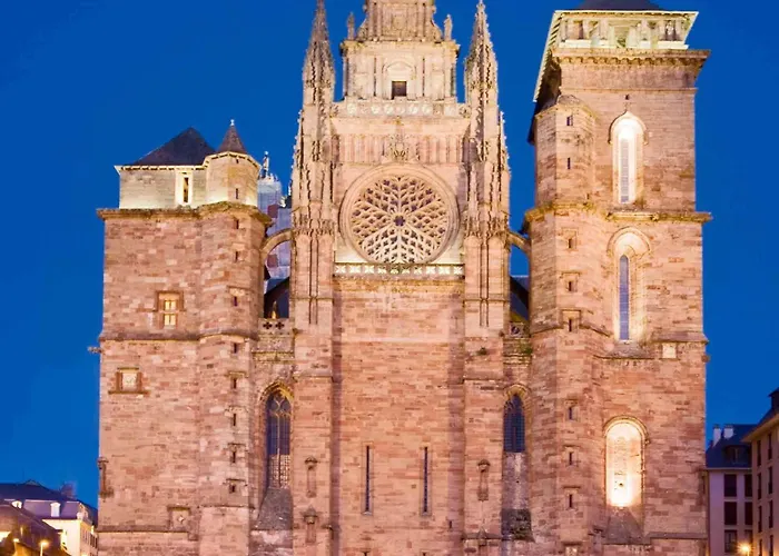 Mercure Cathédrale Hotel 4*