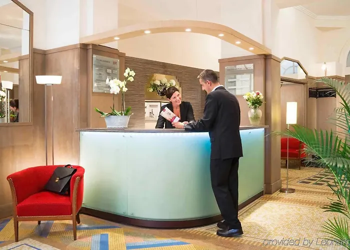 Mercure Cathédrale Hotel 4*