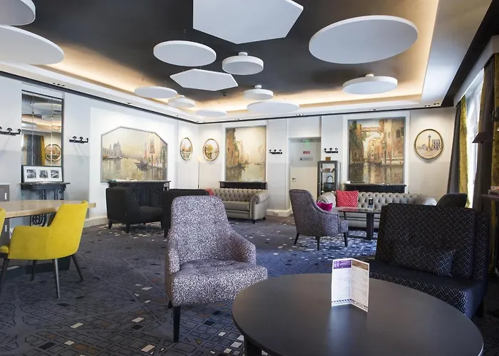 Hotel Mercure Cathédrale 4*